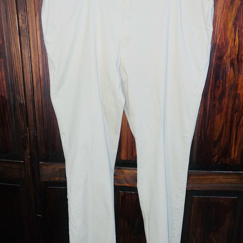 Nautica Cream Chinos Classic‎ Tailored Fit 42/32